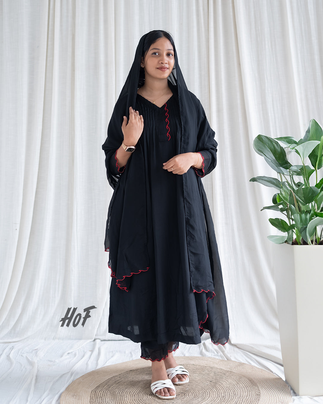 MyHof Black Suit Set With Red Scallop In Muslin