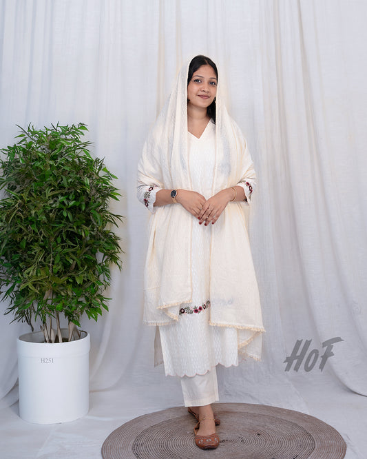 MyHof Off-White Suit Set With Floral Embroidery In Cotton