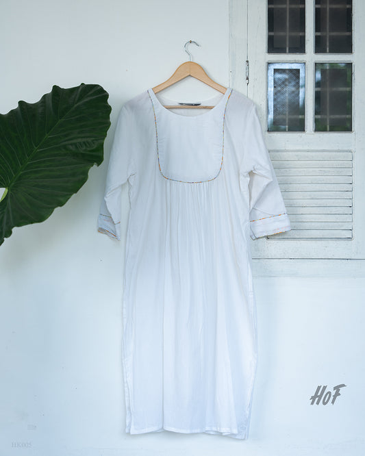 MyHof White Casual Kurti In Cotton