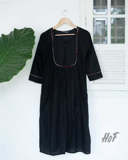 MyHof Black Cotton Casual Kurti