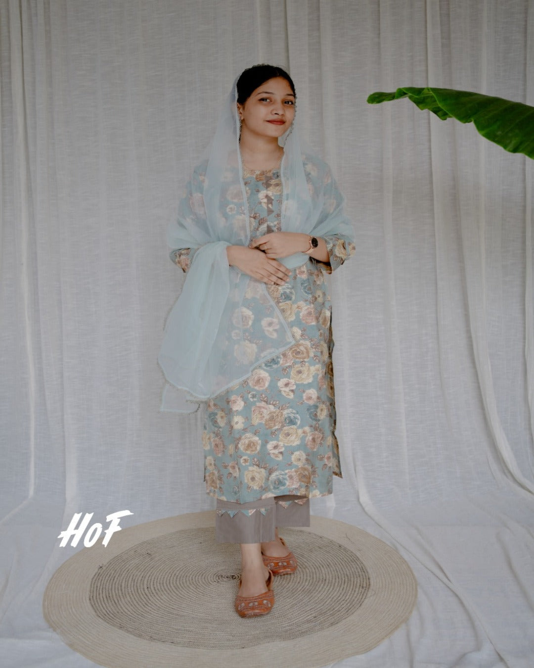 MyHof Floral Printed Suit Set In Muslin